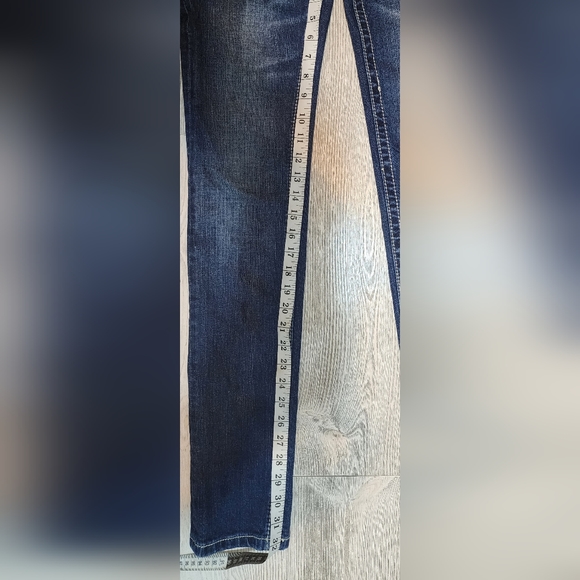 Miss Me Jean's - Picture 7 of 8